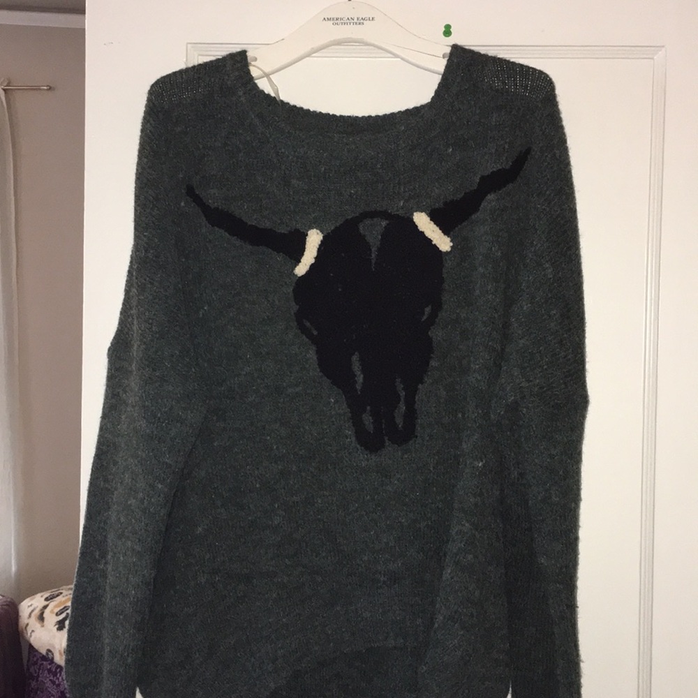 Green bull head sweater